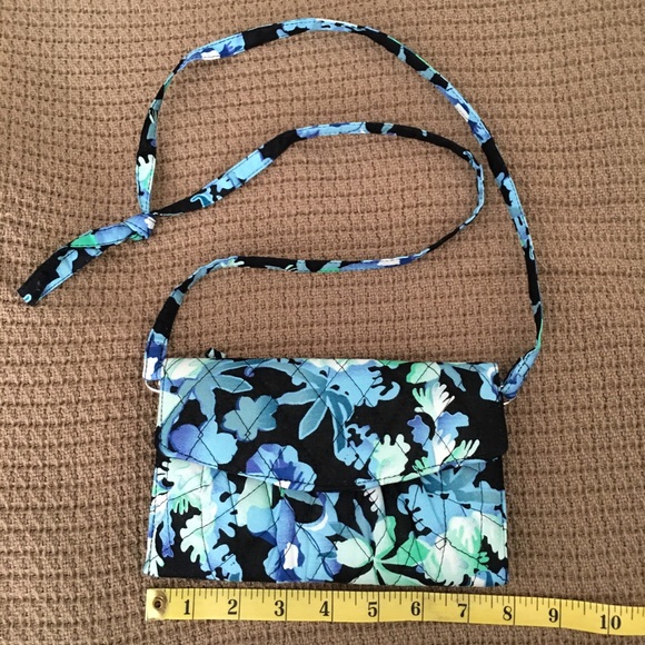 Vera Bradley Handbags - Vera Bradley Trifold Crossbody Wallet